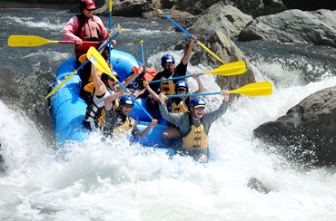 Melangit River Rafting and Uluwatu Full Day Tour