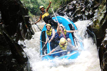 Melangit River Rafting and Horse Riding Packages