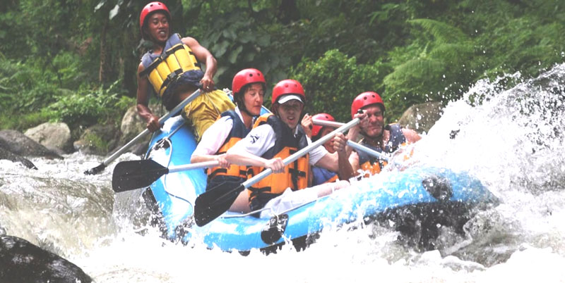 Melangit River Rafting and Hidden Canyon Beji Guwang Trekking