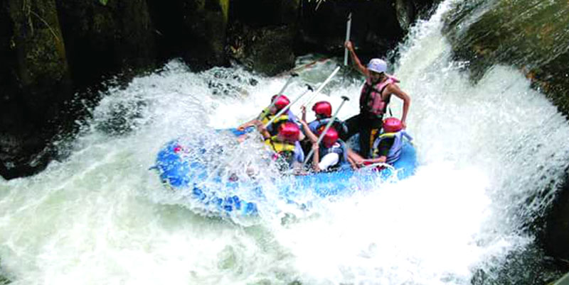 Melangit River Rafting and Uluwatu Full Day Tour