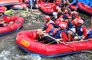 Telaga Waja Rafting + Bali Swing + Spa Packages