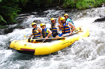 Telaga Waja Rafting and Uluwatu Full Day Tour